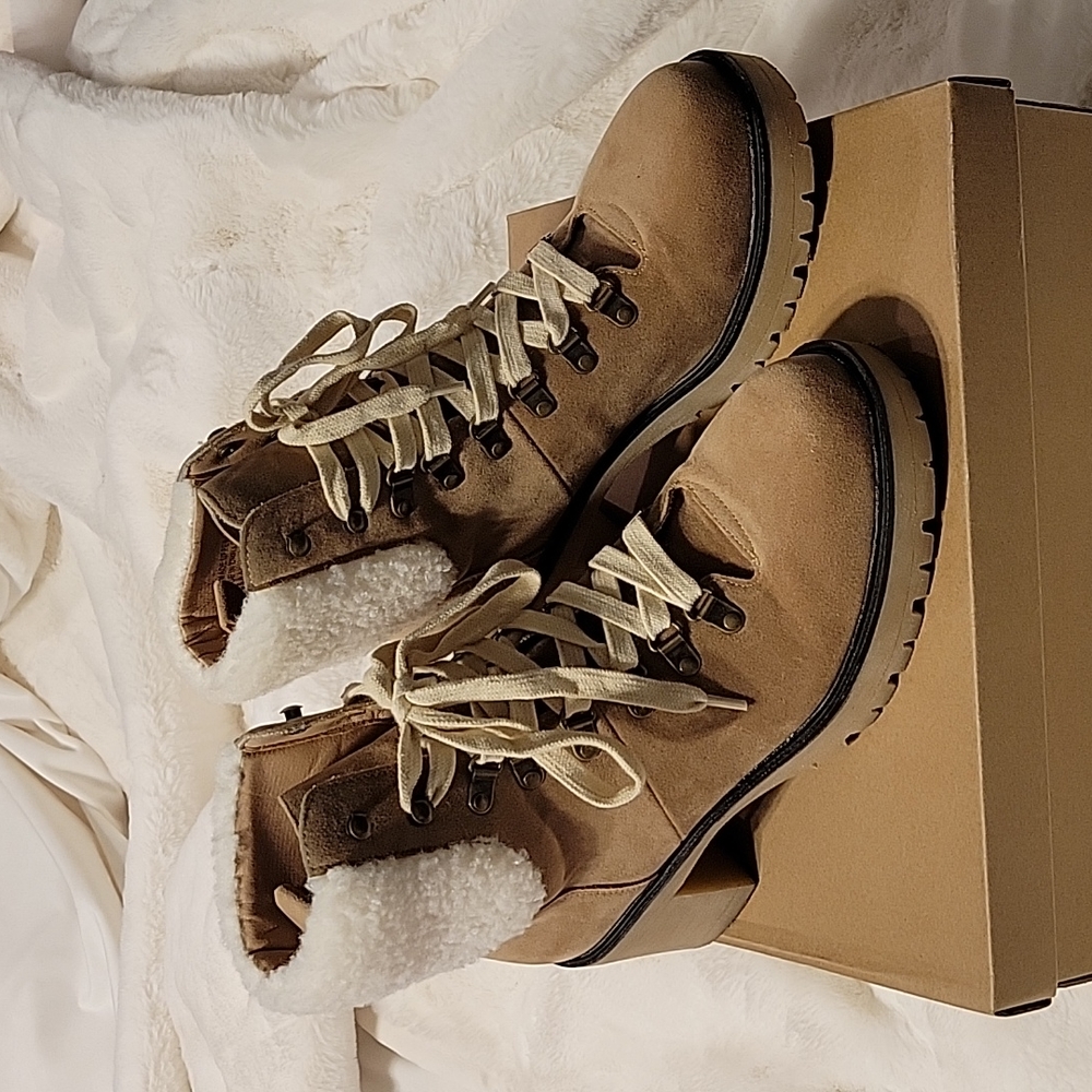 Tan fleece boots
